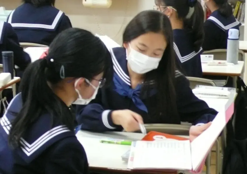 中1英語 ラウンドシステム1周目の様子 | 神奈川学園