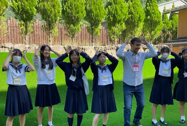 中2学年 GVS研修でゲームや発表を楽しみました | 神奈川学園