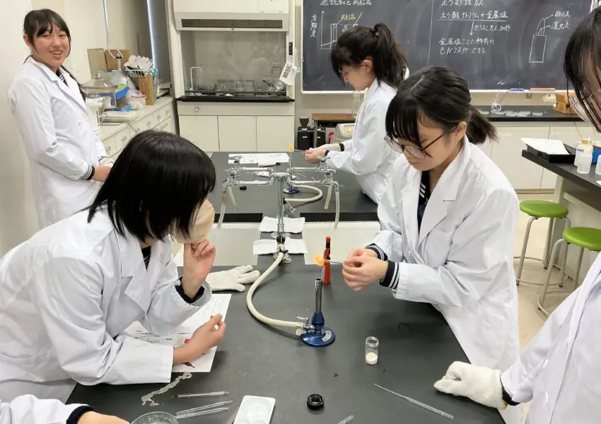 中2理科 理科特別実験講座を開催しました | 神奈川学園