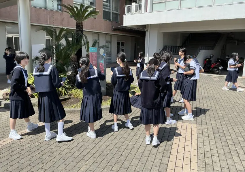 中1理科 校内の植物を観察しました | 神奈川学園