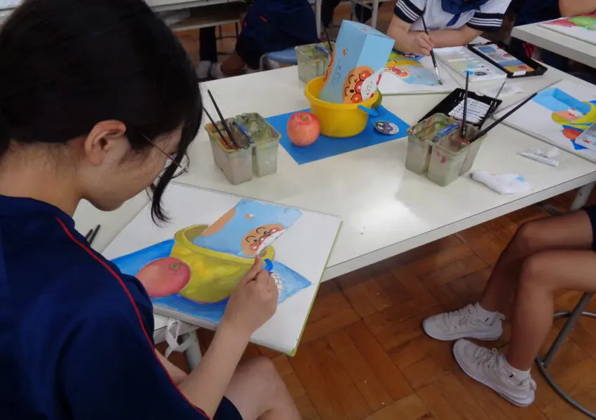 中1美術 静物画の完成 | 神奈川学園