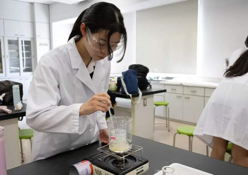 高3化学】夏の実験講座②セッケンと合成洗剤 | 神奈川学園