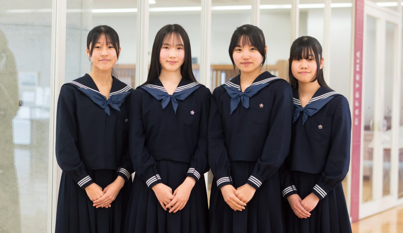 好きをみつけ　ひろげ　ふかめる
飛躍の6年間